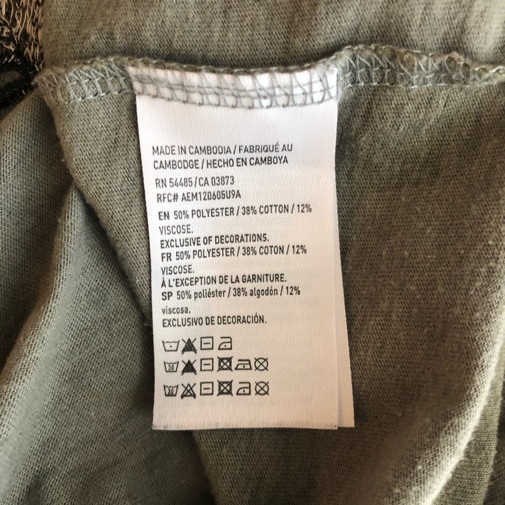 American Eagle Embroidered Camouflaged Tee - Picture 6 of 6